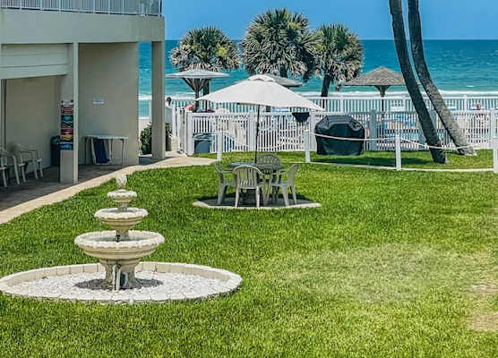 Ocean Court Beachfront Hotel 1