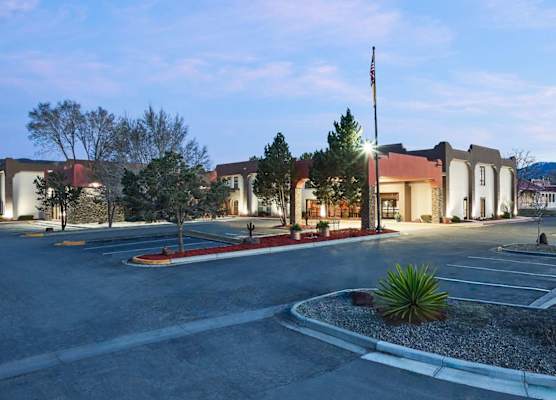 Hampton Inn Taos 1