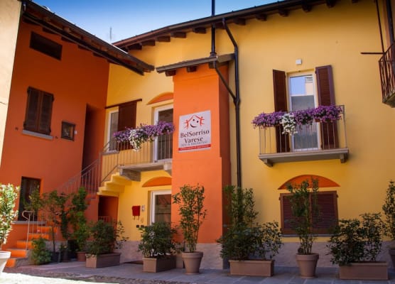 BelSorrisoVarese - Boutique Hotel & Residence - Private Parking -Reservation Required- 1