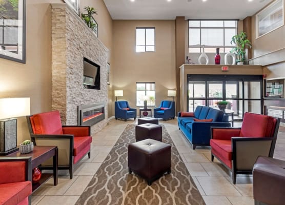 Comfort Inn & Suites Canton Riverstone Area 1