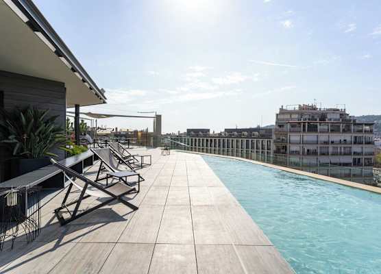 B Hotel 1