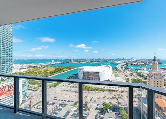 Global Luxury Suites Miami Worldcenter 1