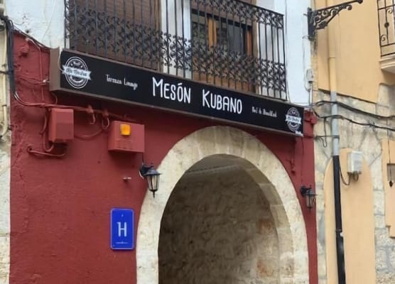 Mesón Kubano B&B 1