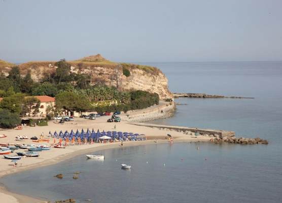 Baia Delle Sirene Beach Resort 1