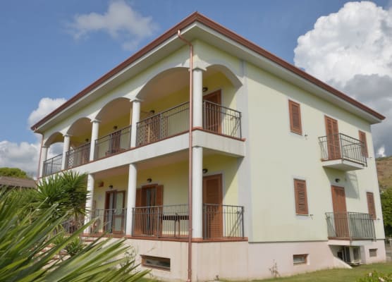 Larus Hotel 1