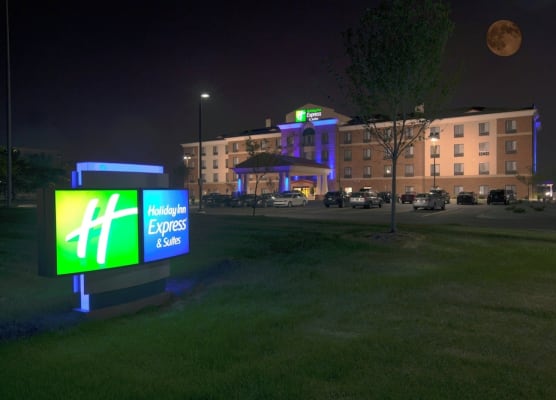 Holiday Inn Express & Suites DETROIT NORTH - TROY by IHG 1