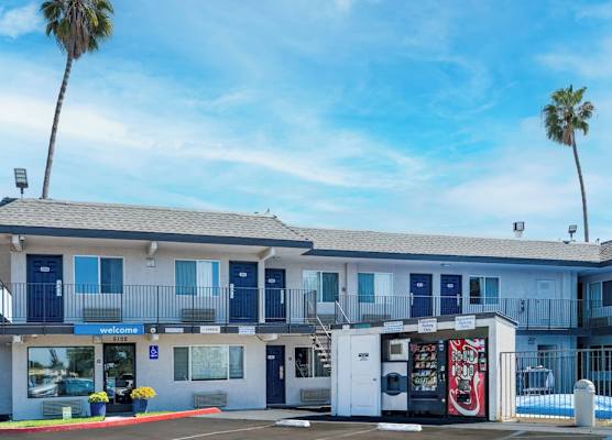 Motel 6 Pleasanton, CA 1