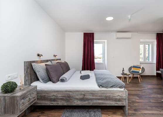 Apinelo Port Rooms 1