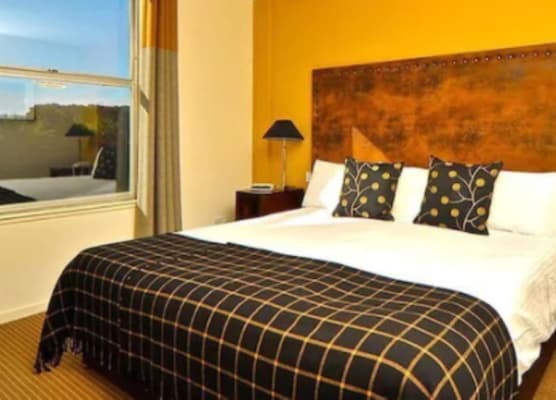 Eight Acres Hotel 1