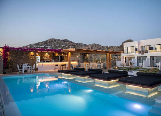 Bianco a Nero Mykonos 1