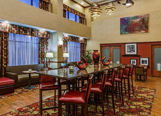 Hampton Inn & Suites Toledo-Perrysburg 1