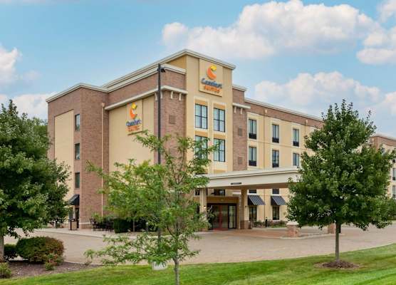 Comfort Suites Hartville-North Canton 1