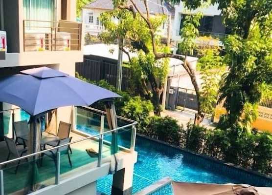 The Lux Ladprao 10 1