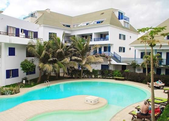 Leme Bedje - Two bedroom, Pool, WiFi & Beachfront 1