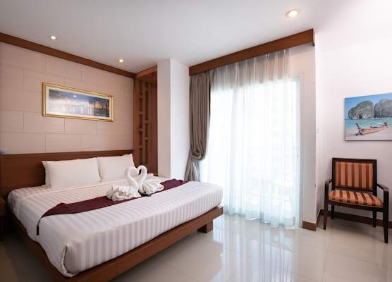 The Patong Center Hotel 1