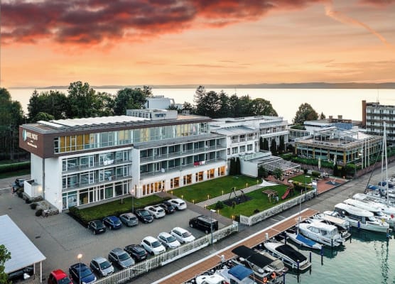 Hotel Yacht Wellness & Business 1