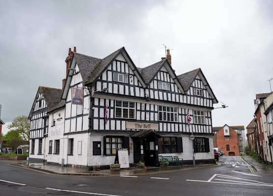 Bell Hotel by Greene King Inns 1