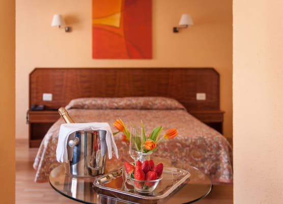 Hotel Unzaga Plaza 1