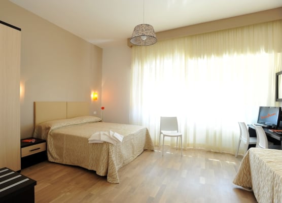 Honey Rooms 1