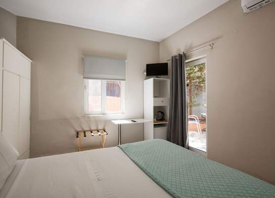 Yasmine Apartments and Rooms 1