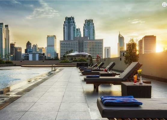 Royal Kuningan Hotel 1