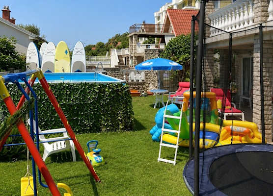 Family House with pool & sea view 1