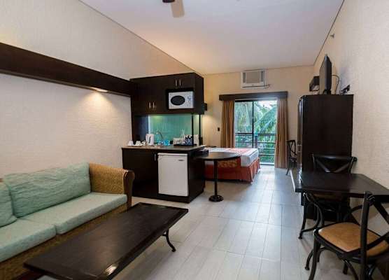 Microtel by Wyndham Boracay 1