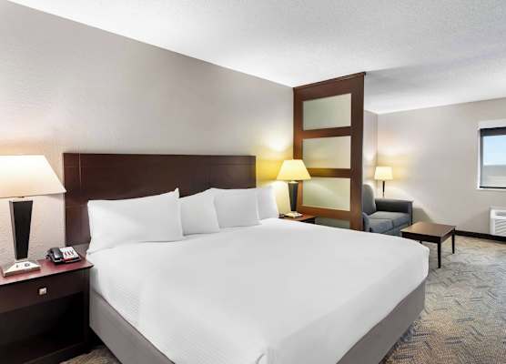 Best Western Oswego Hotel 1
