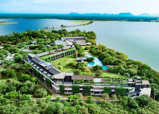 DoubleTree by Hilton Weerawila Rajawarna Resort 1