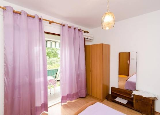 Guest House Kola 1
