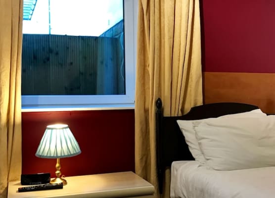 Glenlossie Guest House 1