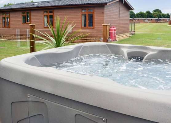 Boutique lodge with hot tub sleeps 6 1