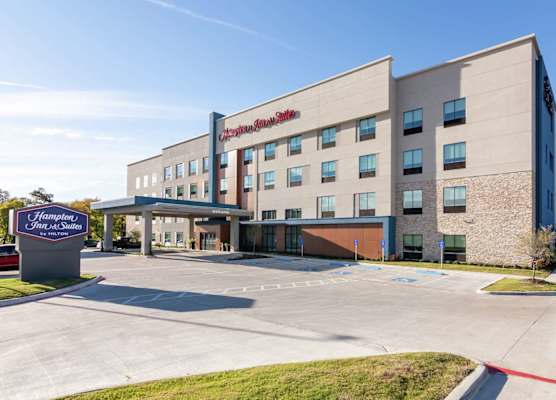 Hampton Inn & Suites Dallas East 1