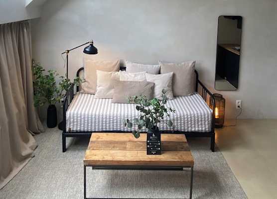 Edville Studio Riverside 1