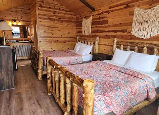 Bryce Valley Lodging 1