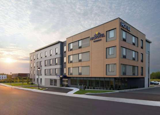 Microtel Inn & Suites by Wyndham Lachute 1