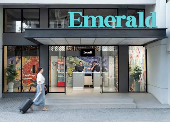 Emerald Hotel Residence 1