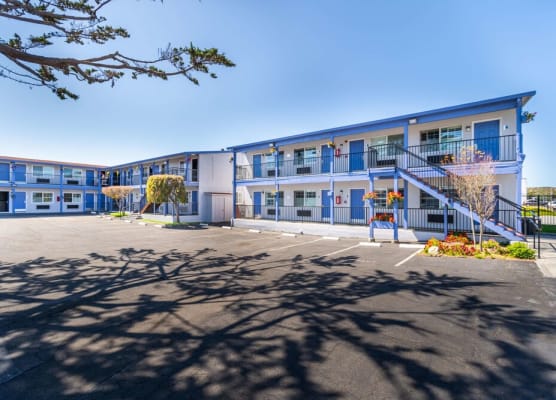 SureStay Hotel by Best Western Seaside Monterey 1