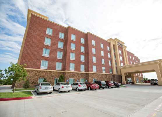 Hampton Inn & Suites Oklahoma City Airport 1