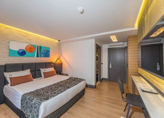 Laren Sea Side Hotel Spa 1
