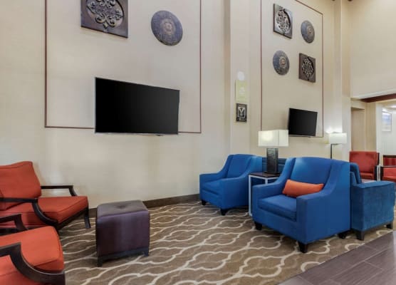 Comfort Suites Pflugerville - Austin North 1