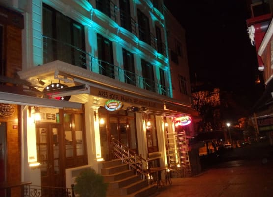 Ares Hotel 1