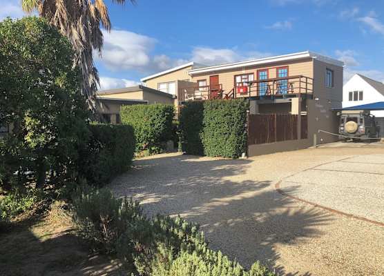 Fisherhaven Travellers Lodge 1