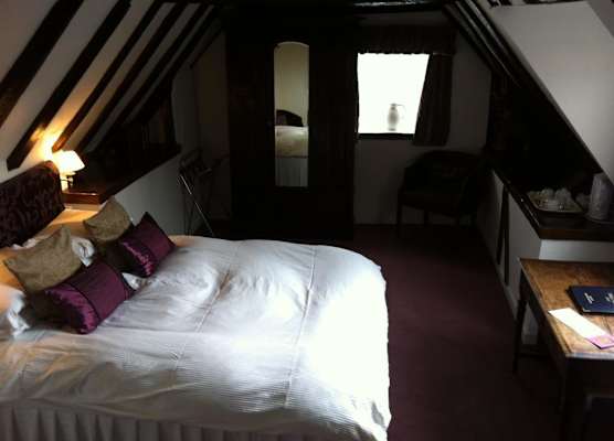 The White Hart - A Heartwood Inn 1