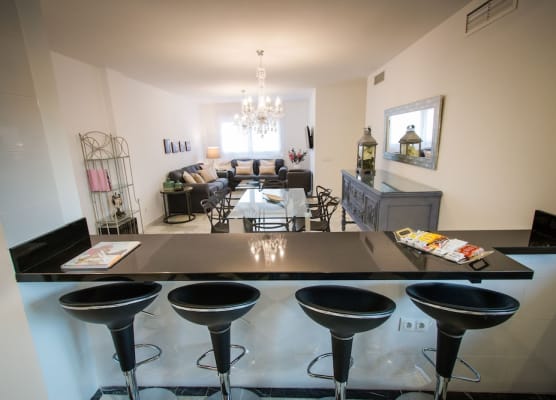 Holidays2Malaga Dos Aceras in Old Town & High Speed Wifi 1