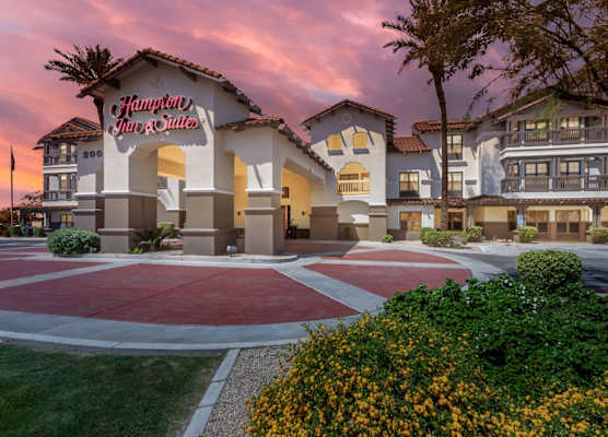 Hampton Inn & Suites Phoenix-Goodyear 1