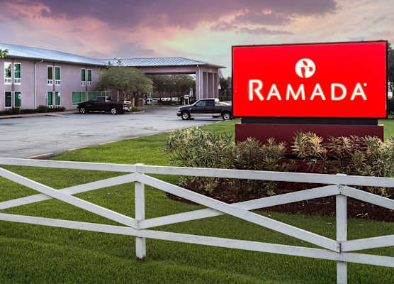 Ramada by Wyndham Luling 1