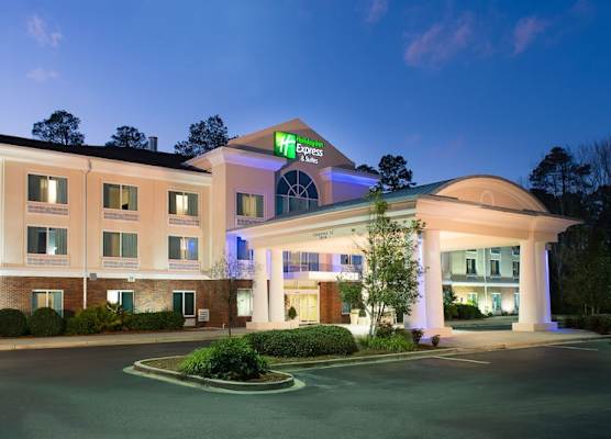 Holiday Inn Express & Suites WALTERBORO I-95 by IHG 1