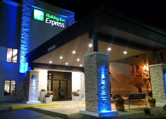 Holiday Inn Express CLOVERDALE (GREENCASTLE) by IHG 1