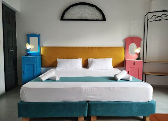 Limestone Sun Suites 1